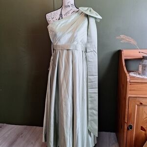 Girls Sage Green One-Shoulder Formal Dress